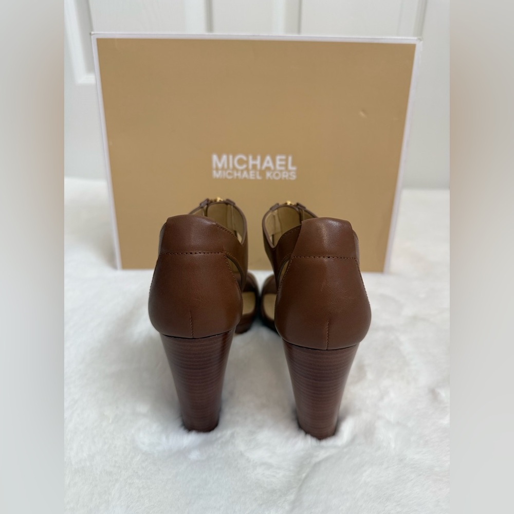 MICHAEL Michael Kors Berkley Sandal - Picture 7 of 8